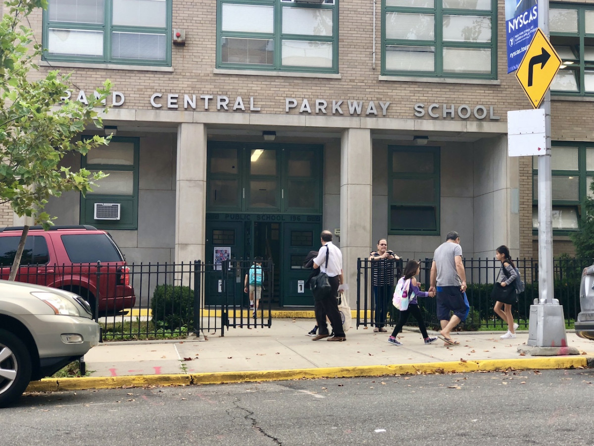 P.S. 196 Grand Central Parkway School