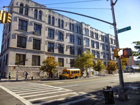 PS 25 Bilingual School